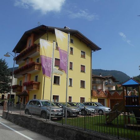 Residence Stella Delle Alpi Cavedago Exterior foto