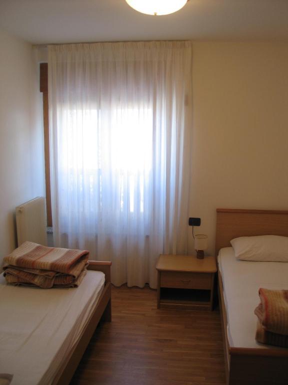 Residence Stella Delle Alpi Cavedago Habitación foto